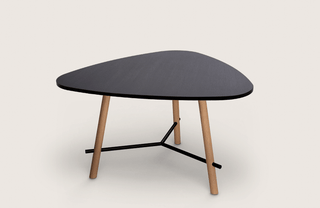 Advanta Ideo round oak meeting table