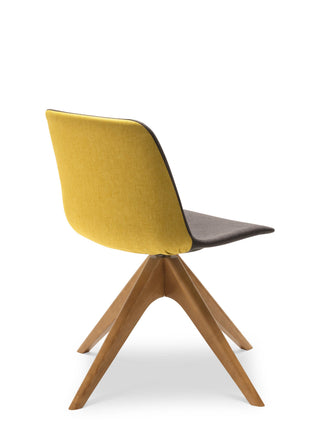 Advanta UNICAT Timber swivel chair