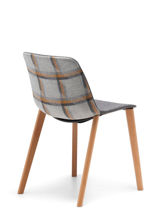 Advanta UNICA-700 plaid chair