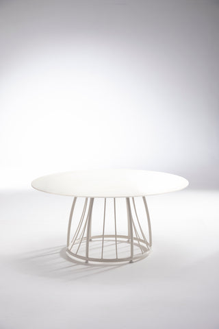 ND 420H coffee table on a light gray background