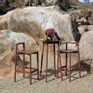 Fable outdoor table & chairs with fruit