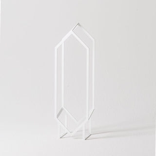 White geometric sculpture, Jex5