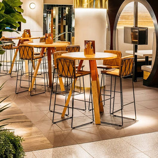 Nookieround cafe tables and chairs