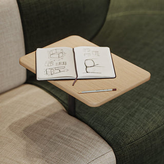 Puffalouniversaltablet with notebook and pencil