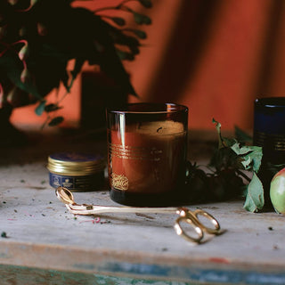 Sirens scented candle with gold details