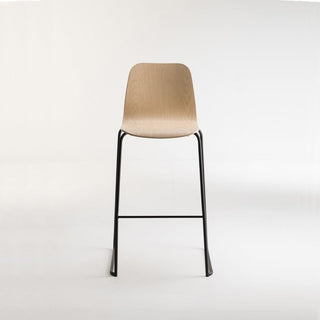 Tiller Slim Sled Bar Chair - Modern design with black legs