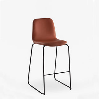 Tiller Slim Sled Bar Chair in brown