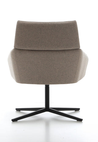 WALLSTREET_19 modern chair with black base
